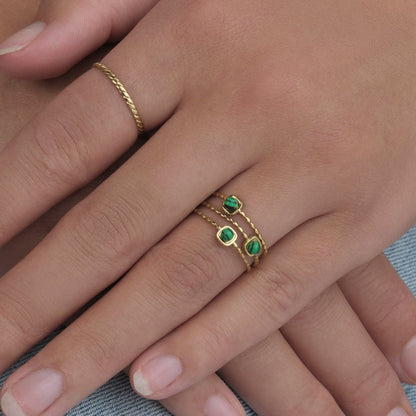Ring three gems green