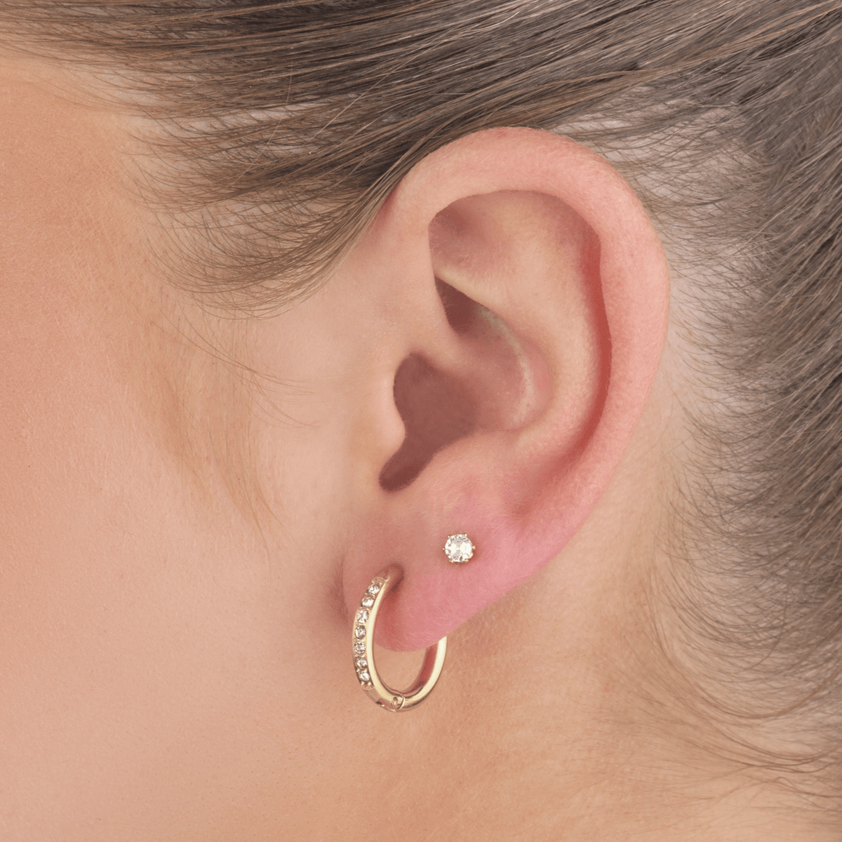 Hoops met steentjes wit/goud