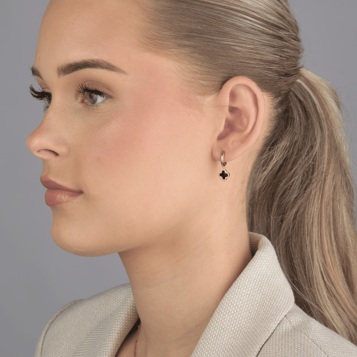 Oorbellen klaver black