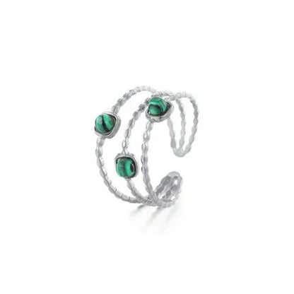 Ring three gems green